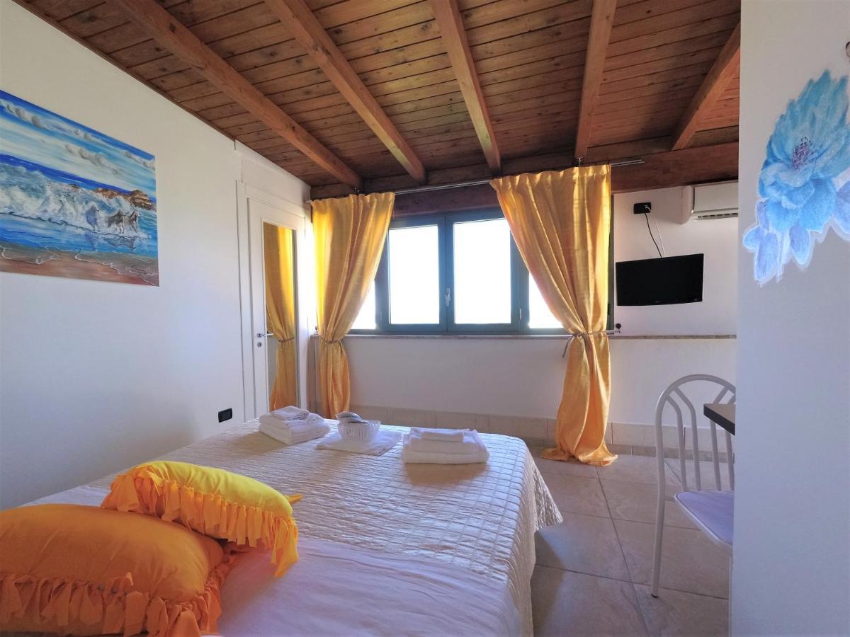 Hotel Alba Chiara Sant'Andrea Salento Exterior photo